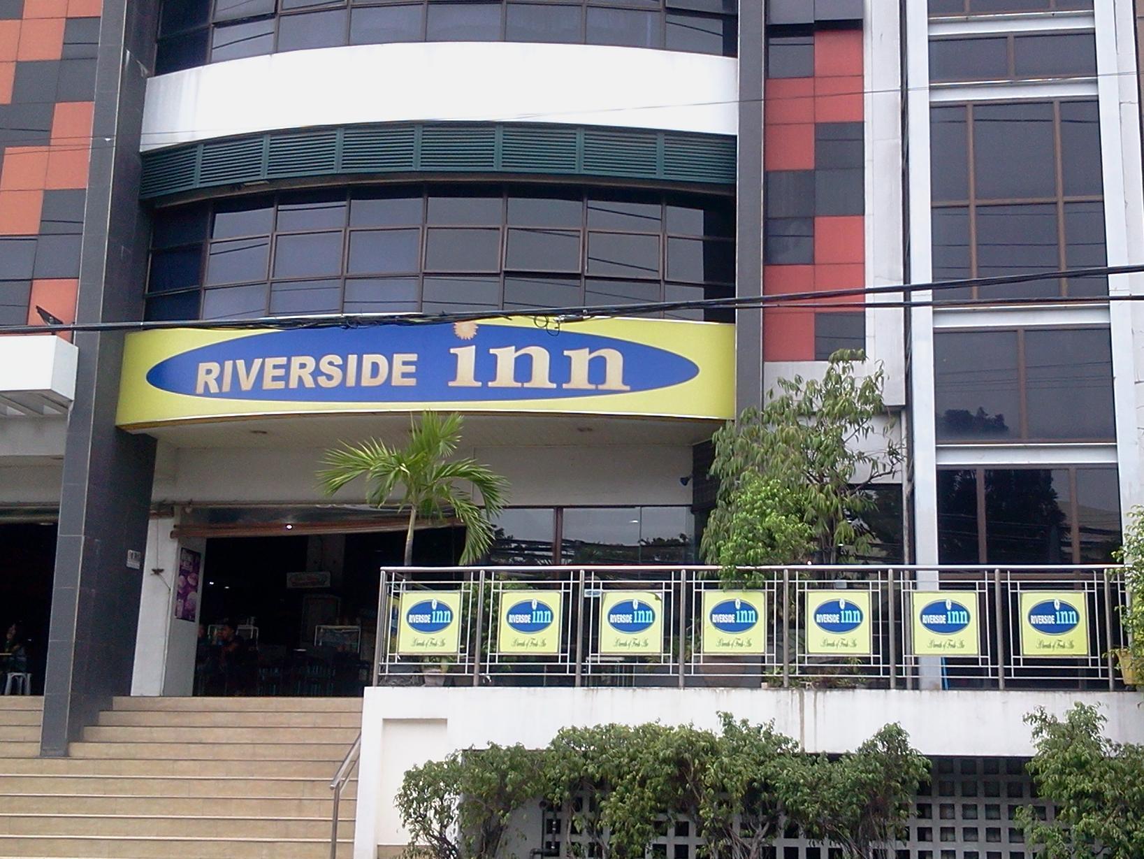 Riverside Inn Babuy Exteriér fotografie